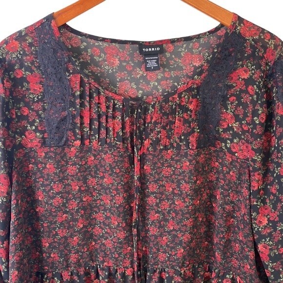 Torrid Dark Floral Print Chiffon Lace Inset Blouse Flare Sleeve Ruffle Tie Neck - Picture 4 of 16